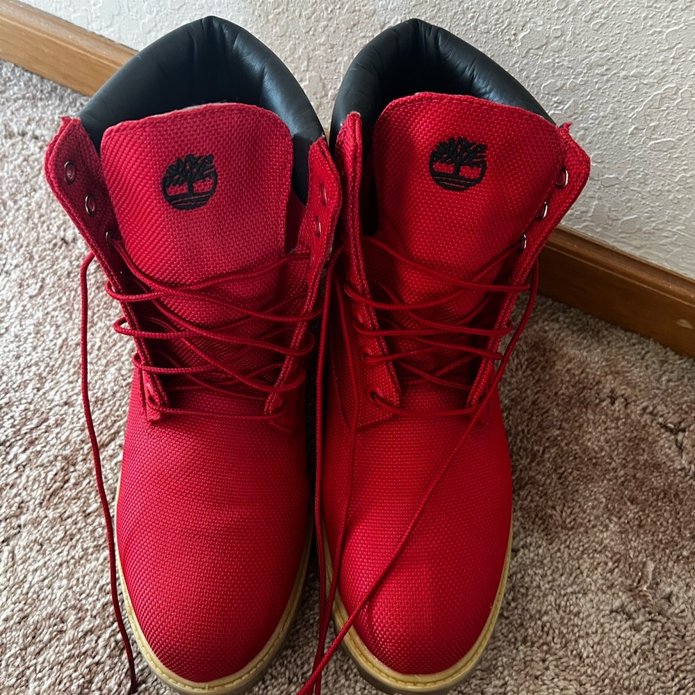 Timberland Men's Red Lace-Up Work Boots with Black Collar